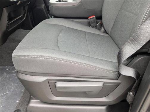 2025 RAM 2500 Tradesman Crew Cab 4x4 6'4' Box