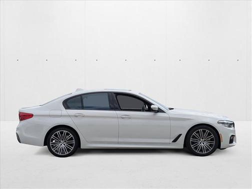 2017 BMW 540 540i