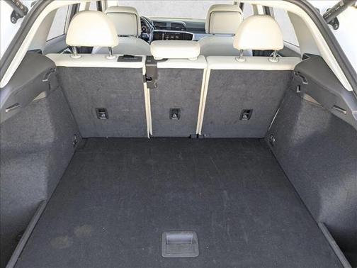 2022 Audi Q3 45 S line Premium