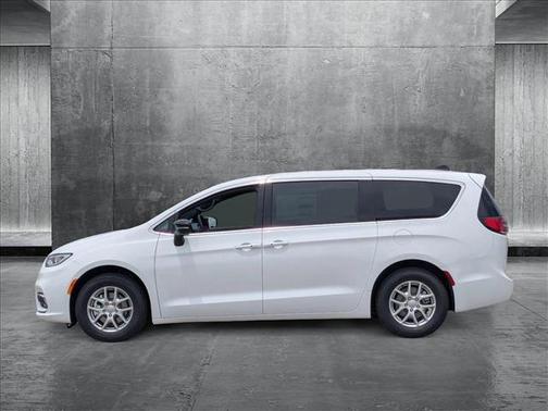 2025 Chrysler Pacifica L
