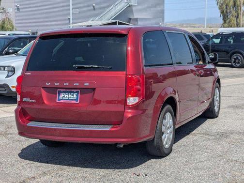 Deep Cherry Red Crystal Pearlcoat 2016 Dodge Grand Caravan AVP/SE