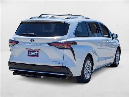 2022 Toyota Sienna Platinum 7 Passenger