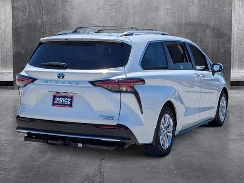 2022 Toyota Sienna Platinum 7 Passenger