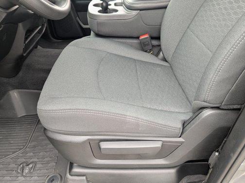 Ceramic Gray Clearcoat 2026 RAM 2500 Tradesman Crew Cab 4x4 6'4' Box