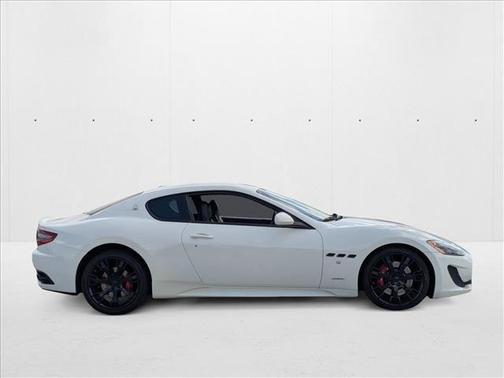2014 Maserati GranTurismo Sport