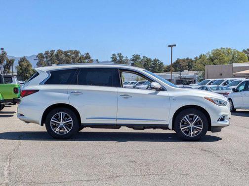2018 INFINITI QX60 Base