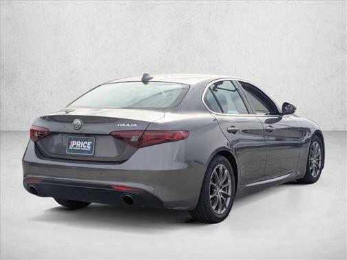 2020 Alfa Romeo Giulia Base