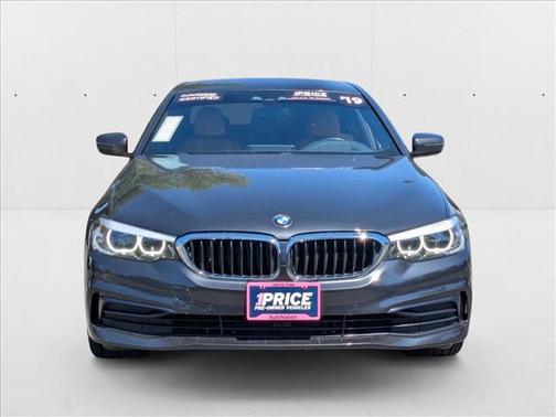 2019 BMW 530 530i
