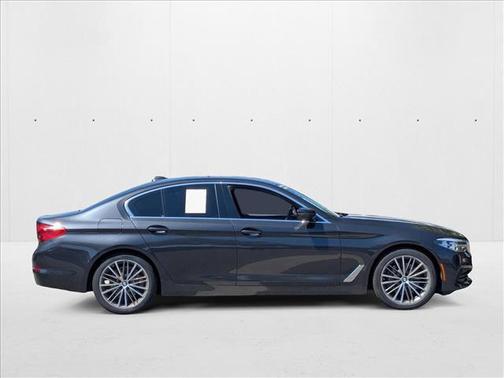 2019 BMW 530 530i