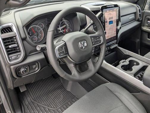 2025 RAM 2500 Big Horn Crew Cab 4x4 6'4' Box