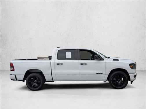 Bright White Clearcoat 2024 RAM 1500 Big Horn/Lone Star