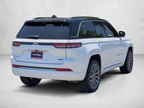 Bright White Clearcoat 2026 Jeep Grand Cherokee Summit