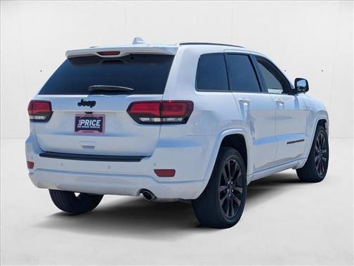 2022 Jeep Grand Cherokee Laredo