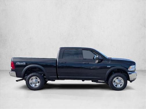 2017 RAM 2500 Tradesman Crew Cab 4x4 6'4' Box