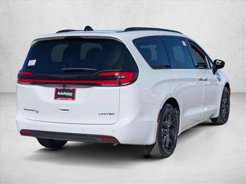 Bright White Clearcoat 2026 Chrysler Pacifica Limited