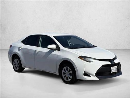 Super White 2017 Toyota Corolla L