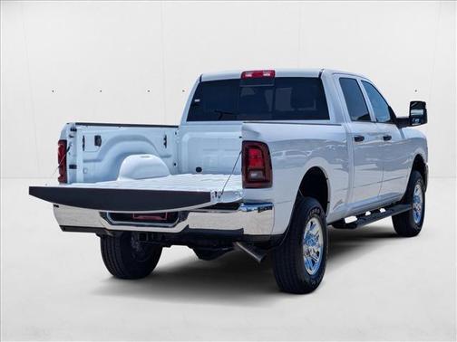 2025 RAM 2500 Tradesman Crew Cab 4x4 6'4' Box