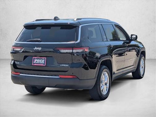Diamond Black Crystal Pearlcoat 2023 Jeep Grand Cherokee L Laredo