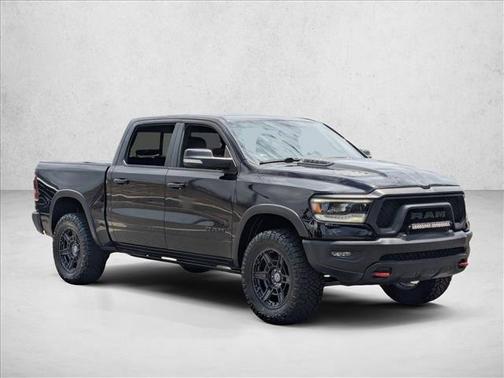 Diamond Black Crystal Pearlcoat 2020 RAM 1500 Rebel