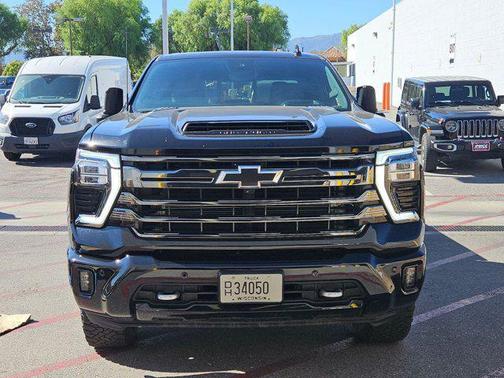 Black 2024 Chevrolet Silverado 2500 High Country