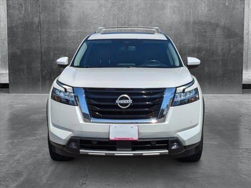2022 Nissan Pathfinder Platinum 2WD