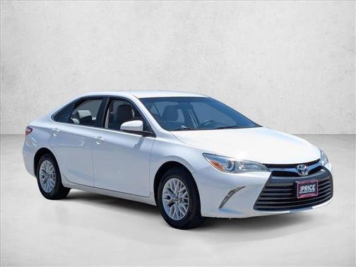 Super White 2016 Toyota Camry LE