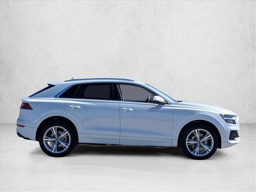 2023 Audi Q8 55 Premium