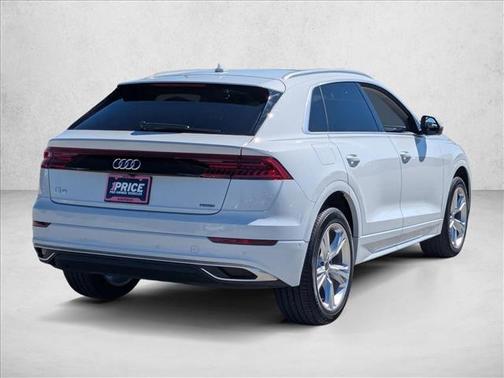 2023 Audi Q8 55 Premium