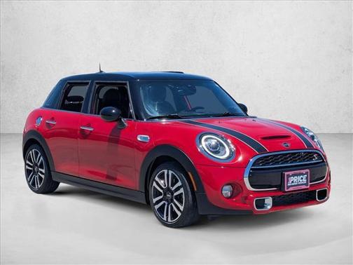 Chili Red 2019 MINI Hardtop Cooper S