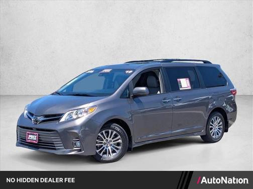Predawn Gray Mica 2019 Toyota Sienna XLE