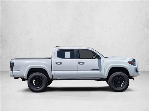 Super White 2019 Toyota Tacoma TRD Sport