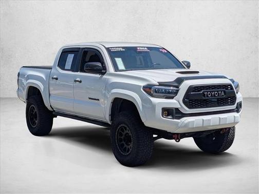 Super White 2019 Toyota Tacoma TRD Sport