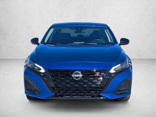 2025 Nissan Altima SR FWD