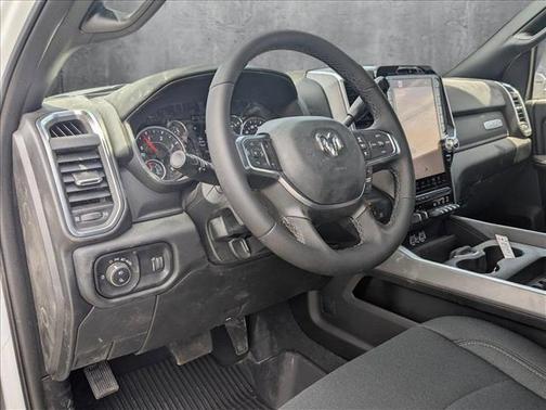 2025 RAM 2500 Big Horn Crew Cab 4x4 6'4' Box