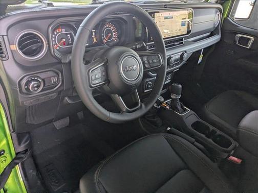 2025 Jeep Gladiator High Tide