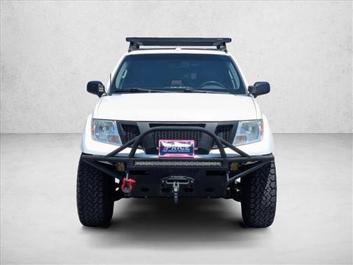Glacier White 2014 Nissan Frontier PRO-4X