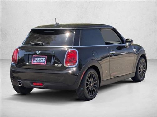 MINI Yours Enigmatic Black Metallic 2021 MINI Hardtop Cooper