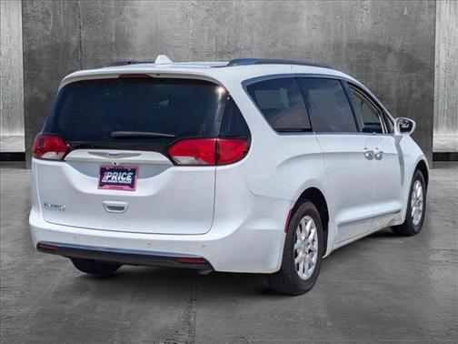 2020 Chrysler Pacifica Touring L