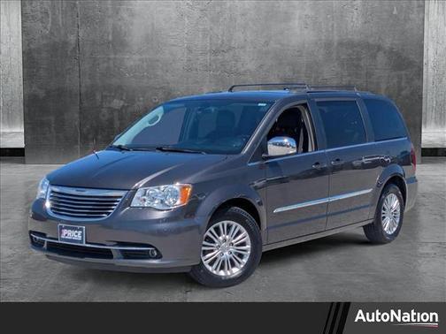 2015 Chrysler Town & Country Touring-L