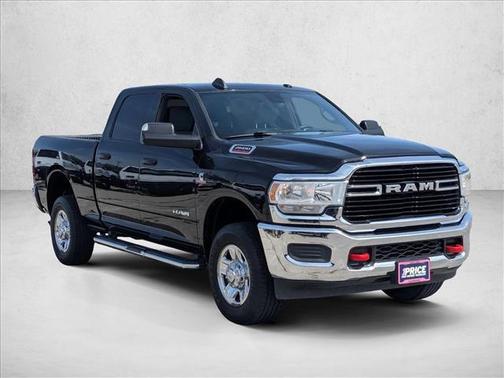 Diamond Black Crystal Pearlcoat 2021 RAM 2500 Big Horn Crew Cab 4x4 6'4' Box