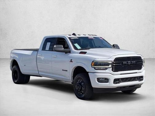 2020 RAM 3500 Laramie Crew Cab 4x4 8' Box