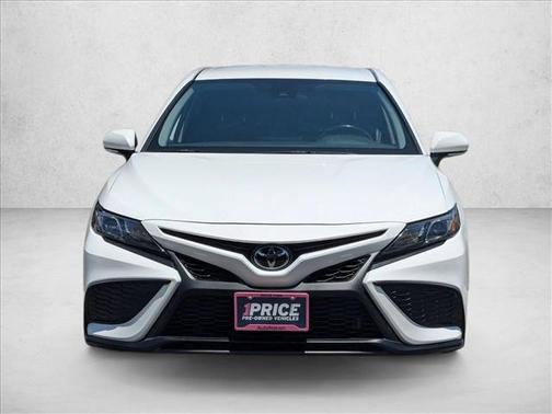 Ice Cap 2024 Toyota Camry SE