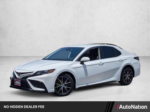 Ice Cap 2024 Toyota Camry SE