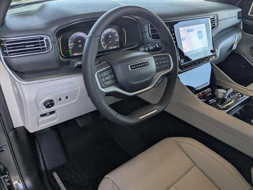 2025 Jeep Wagoneer Series II Overland