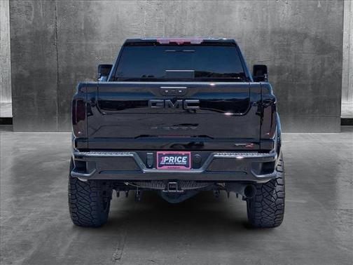 2022 GMC Sierra 2500 AT4