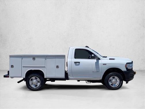 2022 RAM 2500 Tradesman Regular Cab 4x4 8' Box