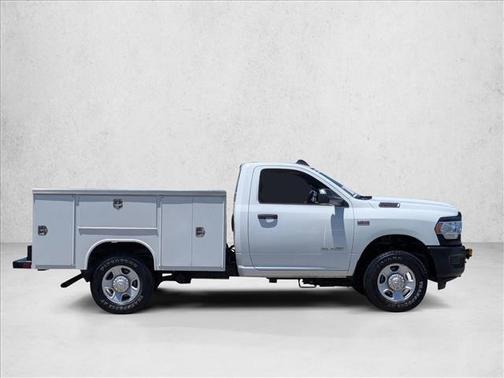 2022 RAM 2500 Tradesman Regular Cab 4x4 8' Box