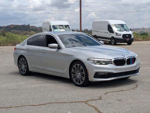 Glacier Silver Metallic 2018 BMW 530 530i