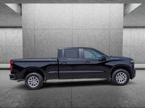Photo 5 of 26 of 2019 Chevrolet Silverado 1500 RST