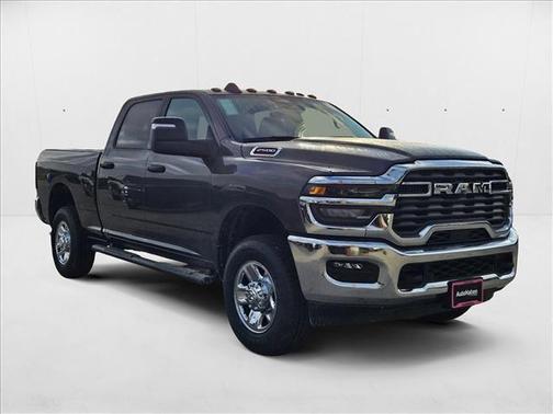 2025 RAM 2500 Tradesman Crew Cab 4x4 6'4' Box